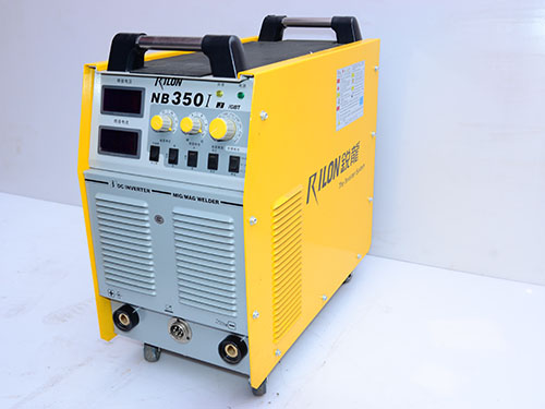 气体保护焊机